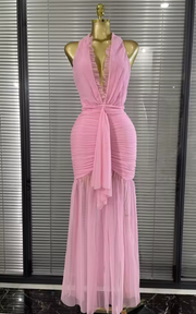 Look stunning in the Shemee pink halter V-neck bodycon maxi dress. Perfect for birthdays, vacations, cocktail parties, and summer events.
