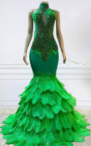 Emerald green feather rhinestone party dress – elegant prom and evening gown with sparkling rhinestones and feather details for women