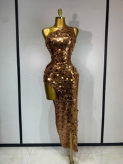 Carmen gold sequin one-shoulder high-slit bodycon dress for evening parties, cocktail events, or club celebrations.