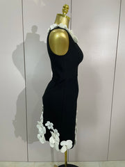 Rylee wearing a 3D flowers sexy V-neck A-line bandage dress for prom night.