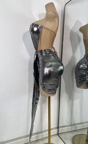 Latifa two-piece high street set featuring a strapless crop top and matching skirt for a modern birthday outfit.