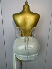 Renee wearing a sparkly beading strapless luxury mini dress for prom night.