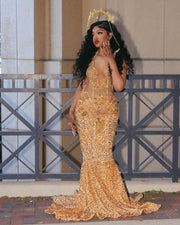 Luxury Halter Rhinestone Sparkly Gold Prom Dresses Luxury 2025