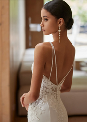 Luxury Sleeveless Mermaid Bridal Gown in Lace & Satin