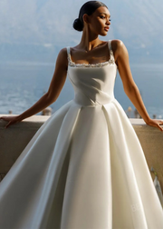 Sleeveless A-Line Wedding Dress 2025 Beaded Square Collar Satin Bride Gown Princess
