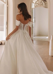 Off the Shoulder A-Line Wedding Dress 2025 Sweetheart Sleeveless
