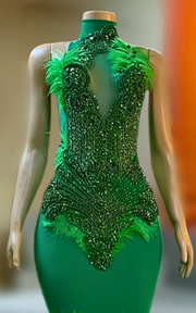 Emerald green feather rhinestone party dress – elegant prom and evening gown with sparkling rhinestones and feather details for women