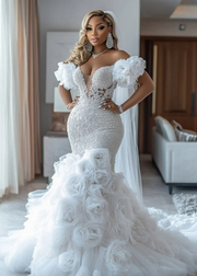 Romantic Handmade-Flower Crystals Applique Wedding Dress