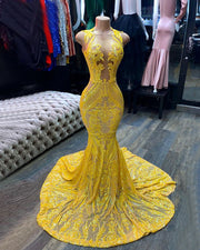 Elegant 2023 Yellow Sequin Mermaid Prom Dress