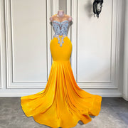 Long Gold Prom Dresses 2023 Fitted Mermaid Style Sheer O-neck Sleeveless Silver Beaded Prom Formal Gowns