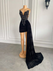 New Arrival Beaded Embroidery Women Homecoming Gowns Black Velvet Short Prom Dresses 2023 With Side Train