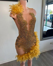 Sexy See Through Sheer Mesh Birthday Party Formal Gowns Sparkly Luxury Gold Diamond Feather Short Prom Dresses